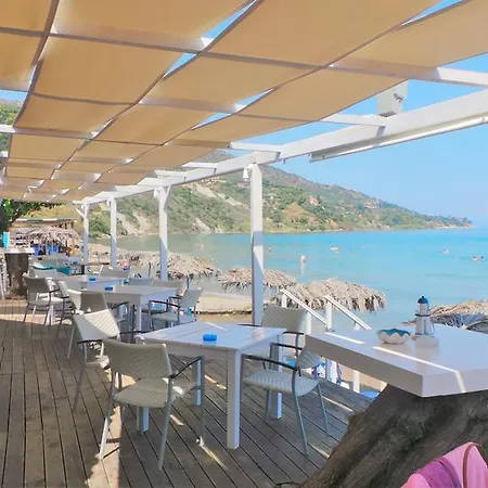 公寓式酒店 菲奥雷海滩一室公寓 Vasilikí
